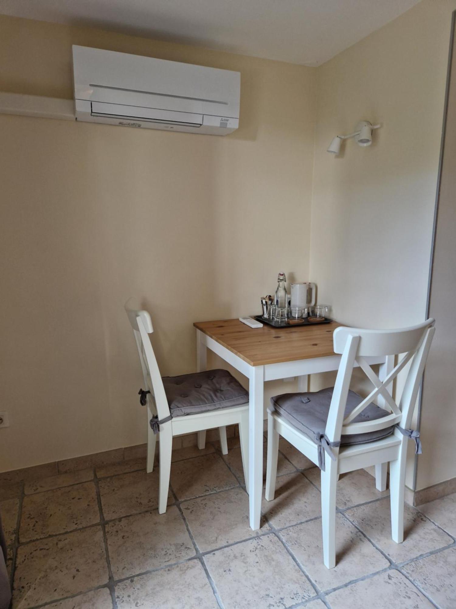 Villa Thebaide Chambres D'Hotes Laudun Kamer foto